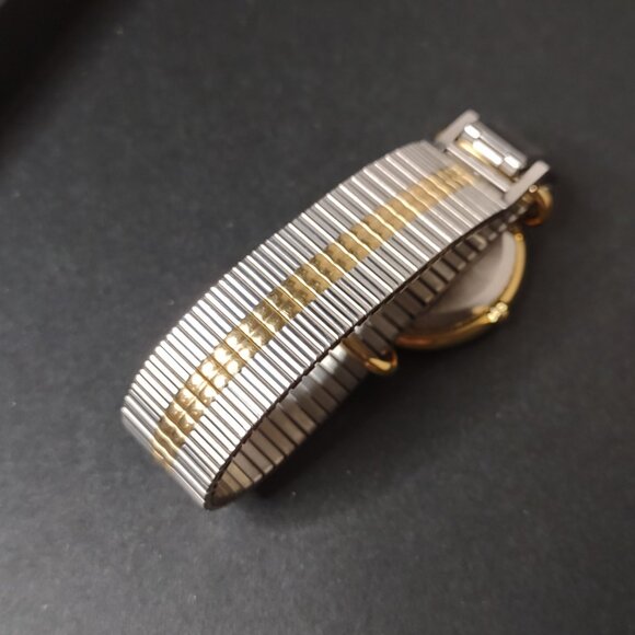 Two Tone 6.5 Inch Futura Stretch Watch - Picture 5 of 11